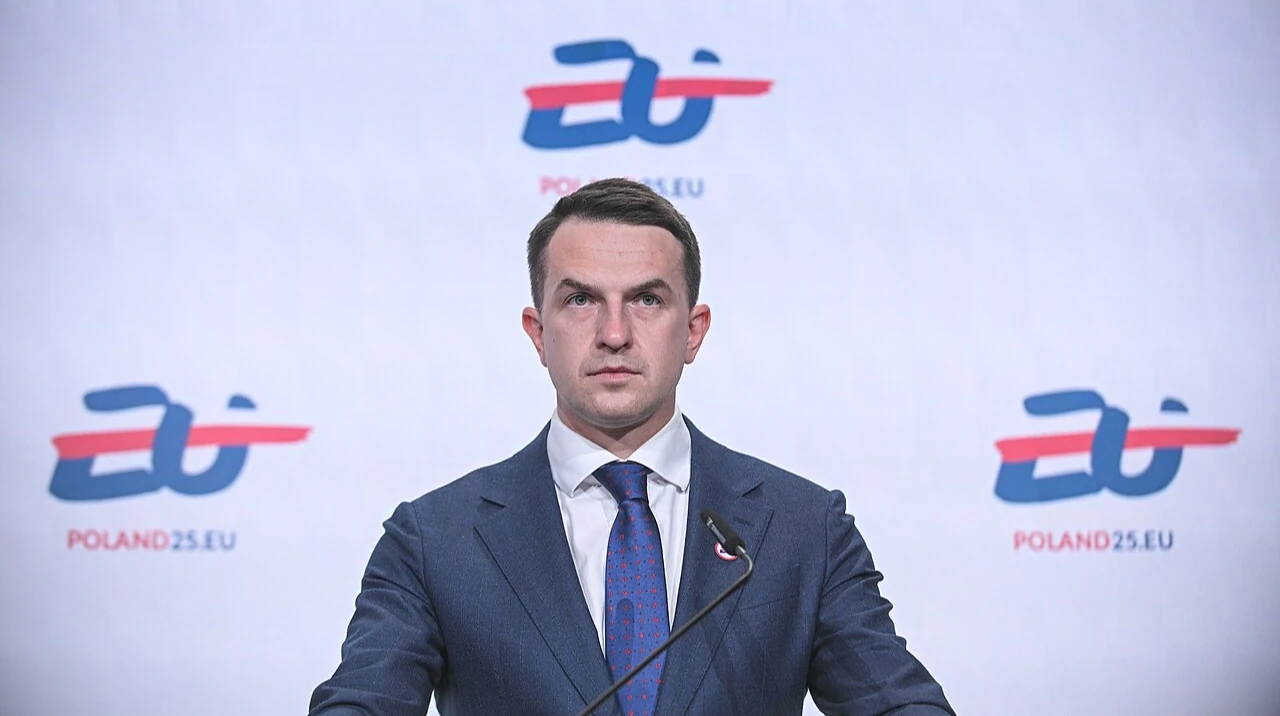 Адам Шлапка, речник уряду Польщі, під час заяви для журналістів щодо зростання насильства проти українців