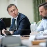 Прем'єр-міністр Сергій Корецький під час засідання Оперативного координаційного центру